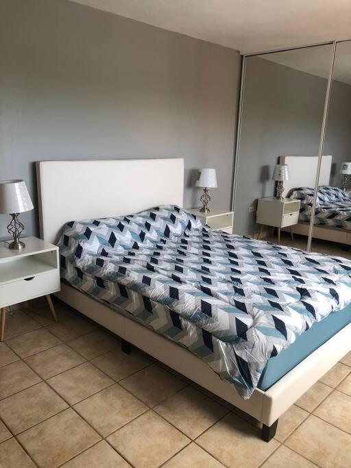 Haudimar Ph Beachfront Apt 4Br/3Bath Isabela Exterior foto